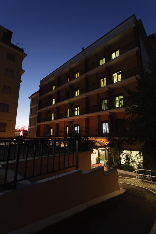 Astor Hotel Vintage Frosinone Exterior photo